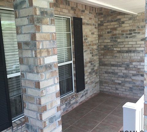 4th image of 34 Poinsettia Ln