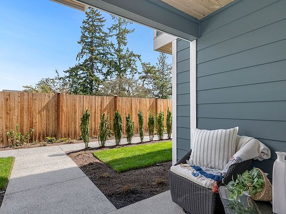 4th image of 8109 229th Pl SW Unit C