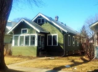 445 Warwick St, Saint Paul, MN 55105