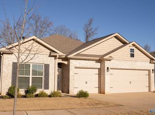 6525 Moon Crest Ln, Huntsville, AL 35806