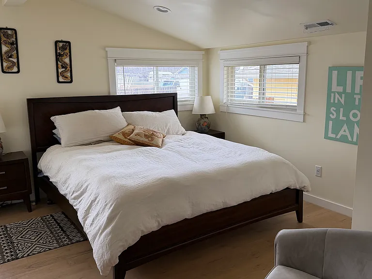 376 2nd Ave — Photo 38