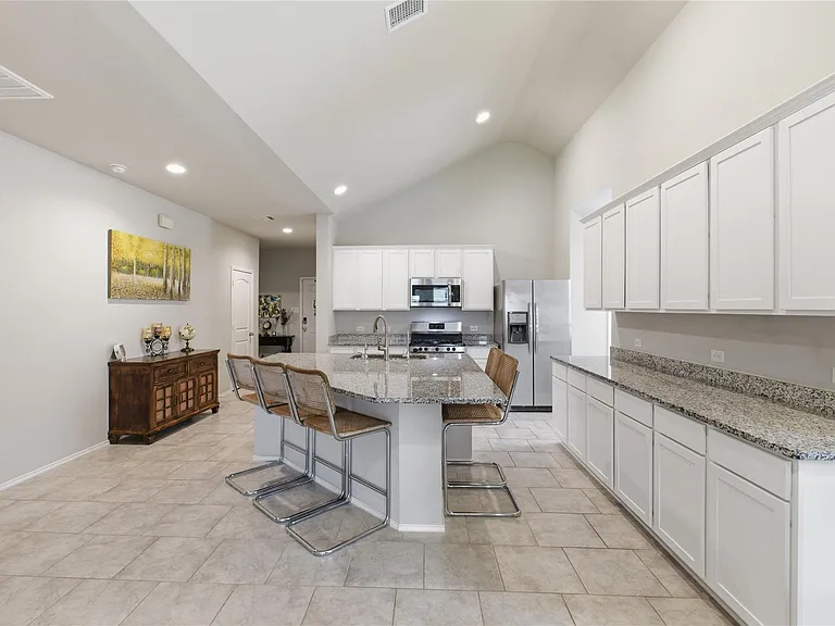 4110 Magliana Ln — Photo 5