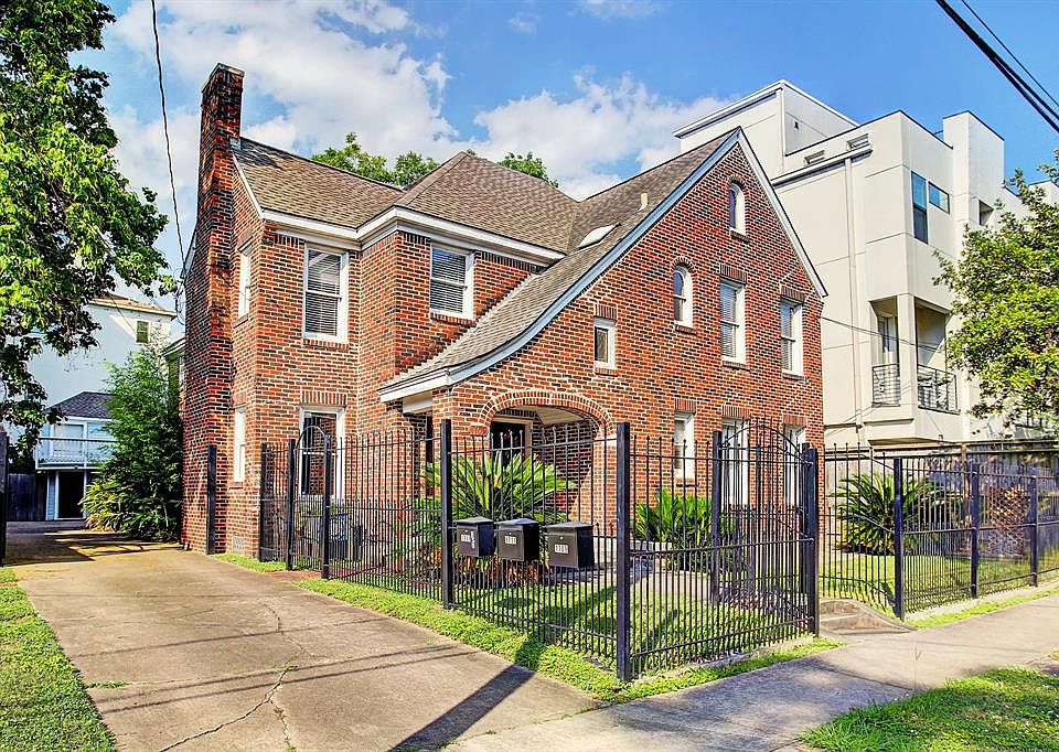 1st image of 1711 1/2 Wentworth St