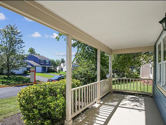 3rd image of 13512 Coates Ln