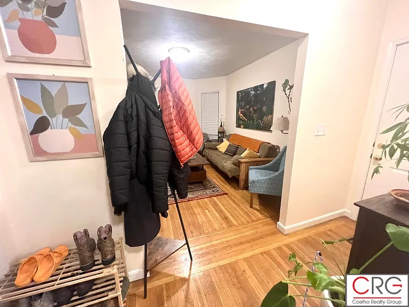 3 bed, 1100 sqft, $3,000 — Photo 4