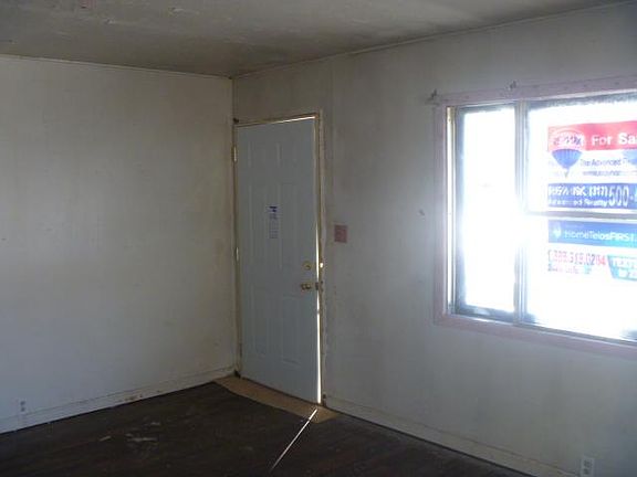 4th image of 3308 W 21st St