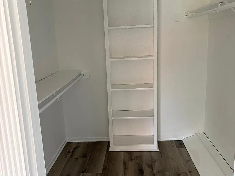 Walk in closet
