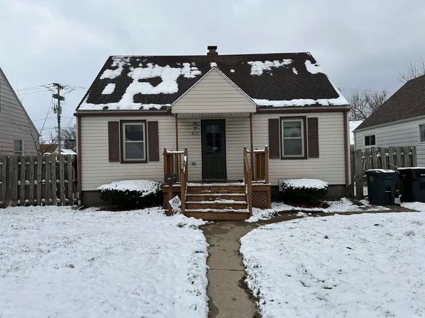 817 S Lake St, South Bend, IN 46619