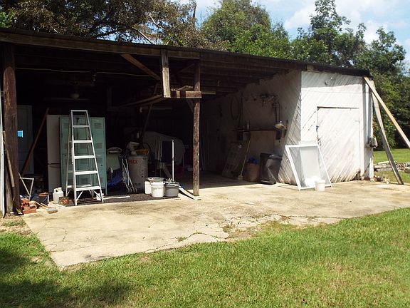 Detached Garage with storage