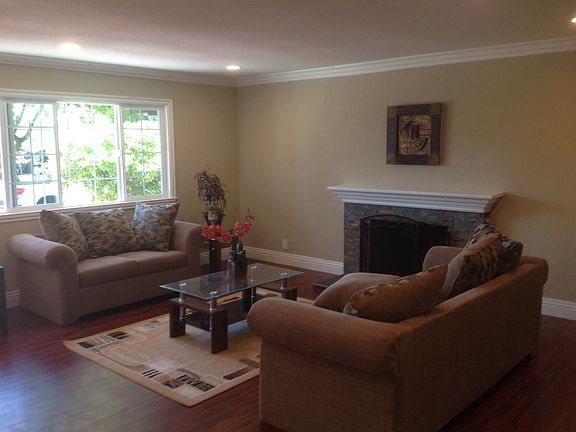 4th image of 551 Loumena Ln