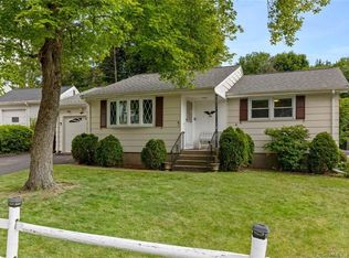 15 Grove Ct, Meriden, CT 06451