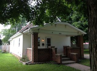 3213 Broadway Ave, Mattoon, IL 61938