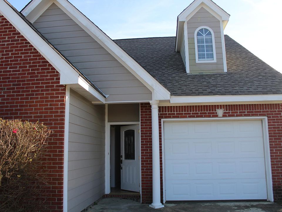 1st image of 30 Pinehill Dr #A