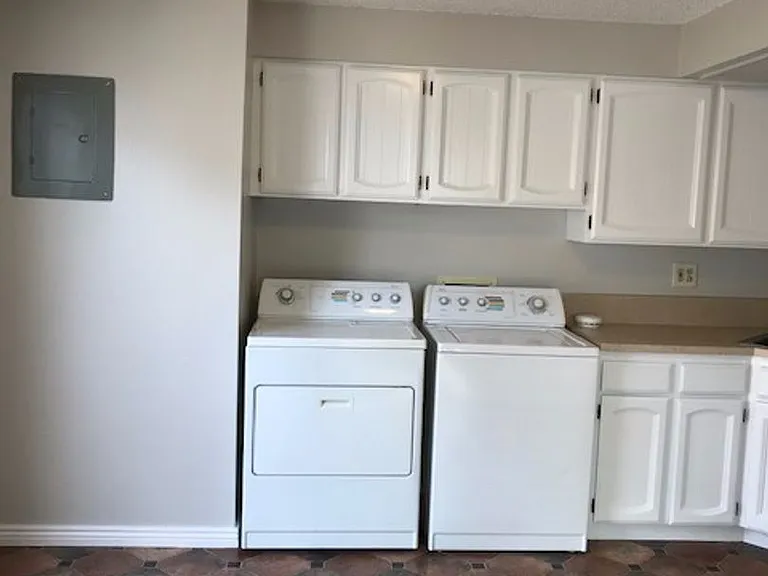 664 W Idaho Ave — Photo 2