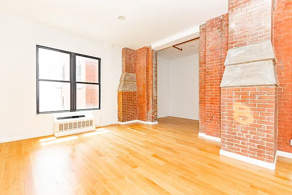 Rented by MySpaceNYC | media 52