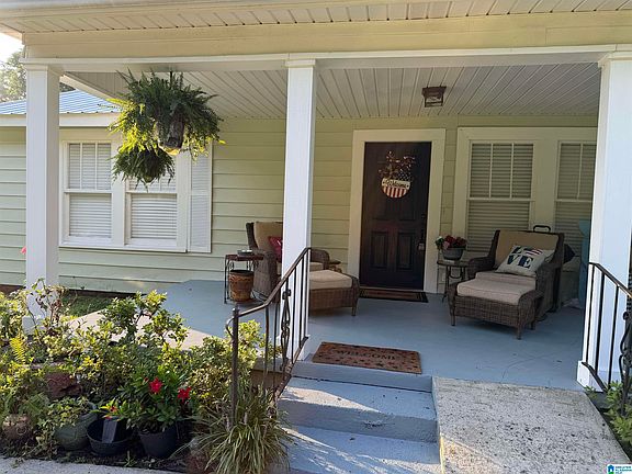2nd image of 533 Dee Hendrix Rd