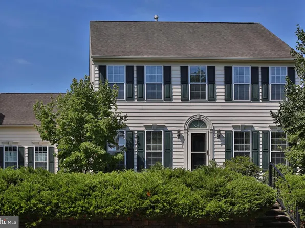 441 Saddlery Dr, Perkasie, PA 18944