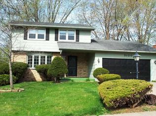 3120 Fairhaven Rd, Davenport, IA 52807