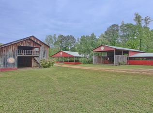 8460 Wolf Creek Rd, Pell City, AL 35128