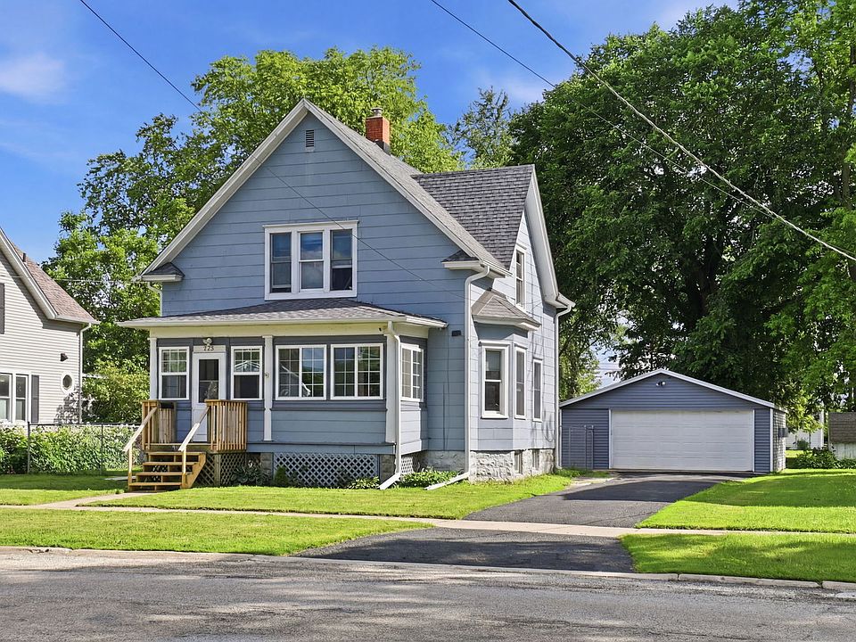 1st image of 924 Prospect St