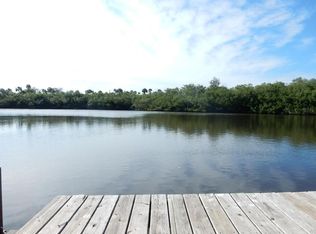 124 Seagrape Rd, Melbourne Beach, FL 32951