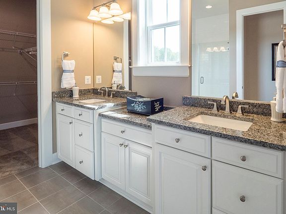 4th image of 36058 Overlook Pl #17