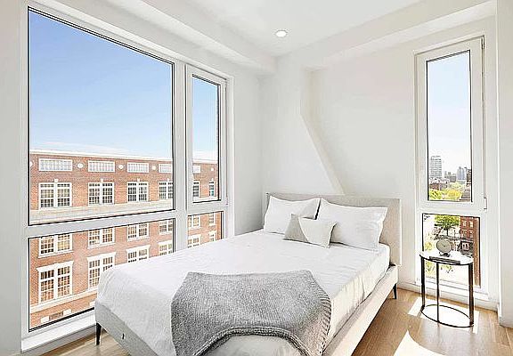 3rd image of 320 W 135th St APT 5B