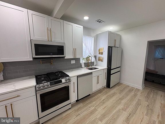 5th image of 7768 Ditman St