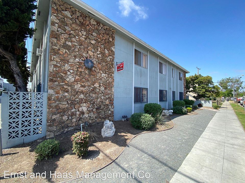1st image of 240 E Burnett St #7