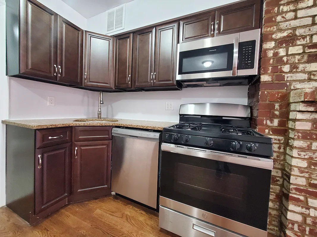 247 East 33rd Street 1B