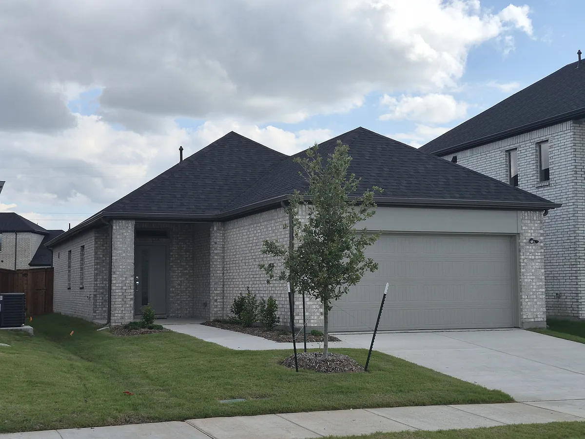 Building Photo - 872 Sunflower Rd