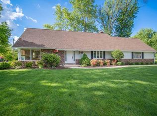 21480 Ann Rita Dr, Brookfield, WI 53045