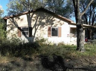 127 S 6th St, Quenemo, KS 66528