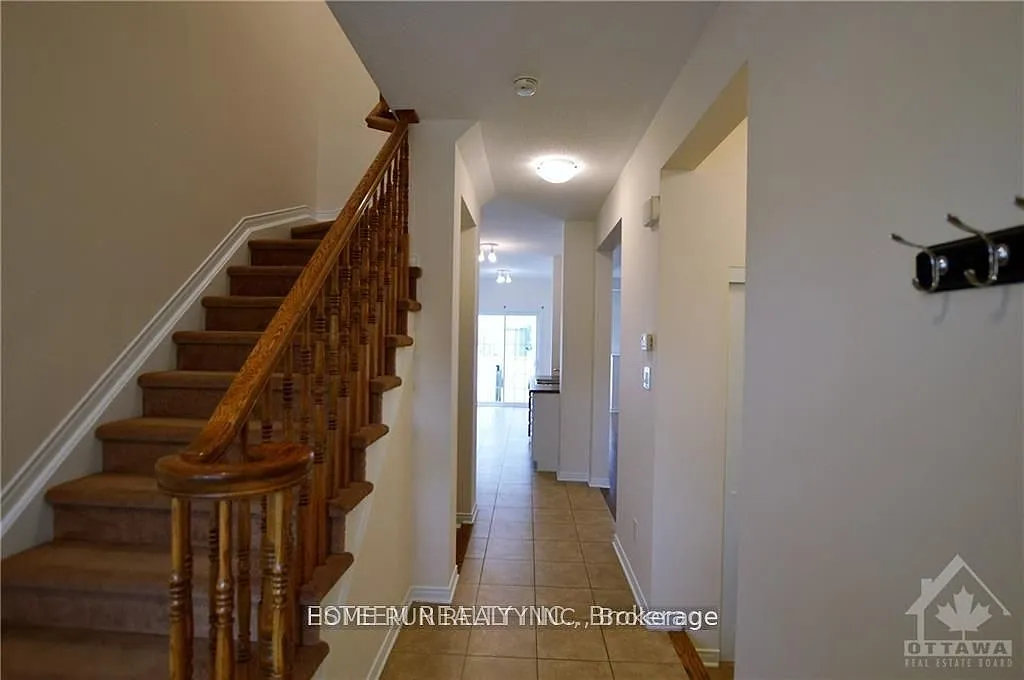 3 bed, $2,400 — Photo 2