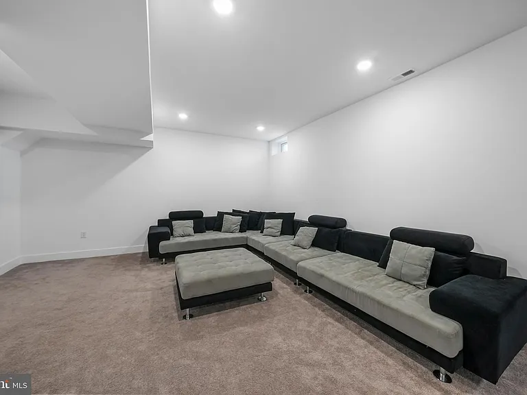 4 William Boyer Dr — Photo 50