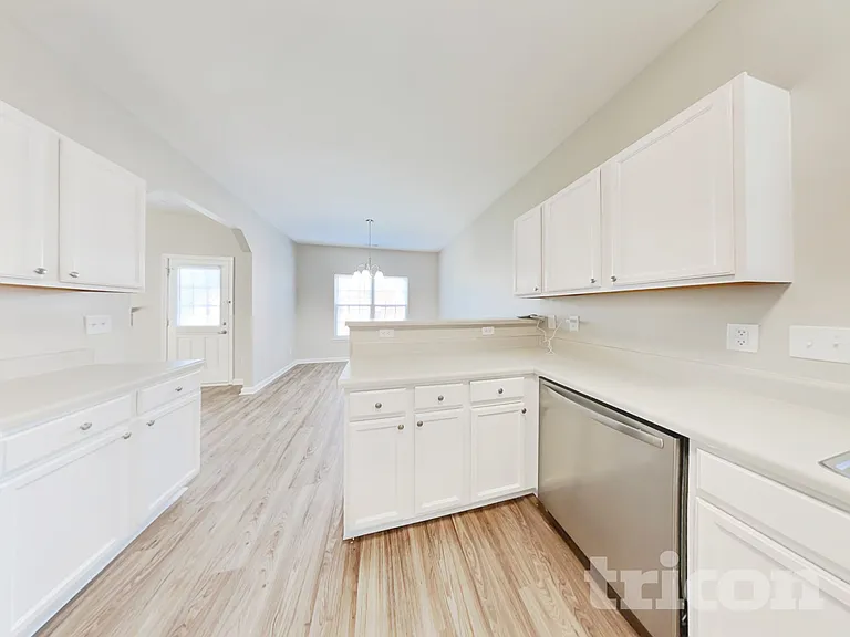 3120 Rendezvous Dr — Photo 5