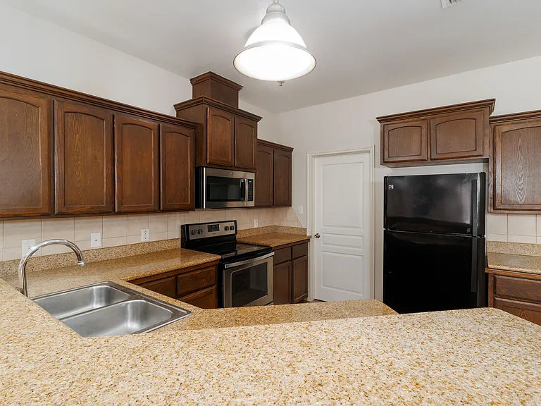 1303 W Fig Ave #1 — Photo 6