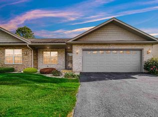 847 Veterans Ln, Crown Point, IN 46307