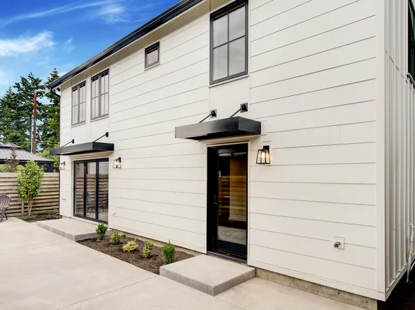 4608 NE 47th St, Seattle, WA 98105