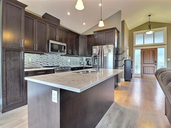 4th image of 2984 Phillips Rd