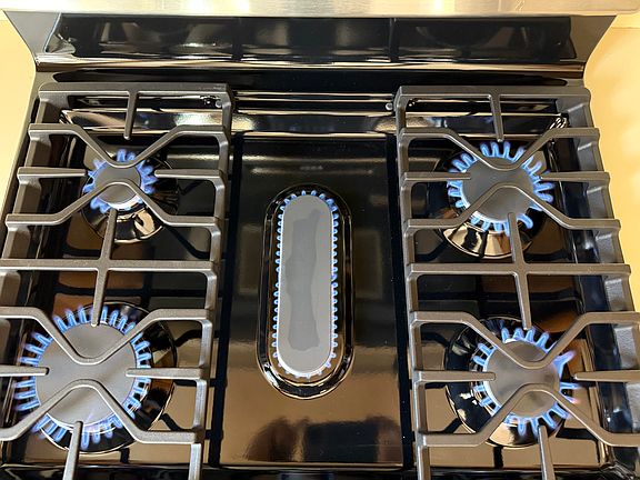 Gas stove