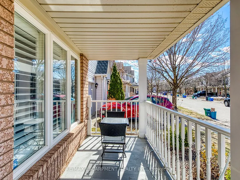 2241 Shadetree Ave — Photo 2