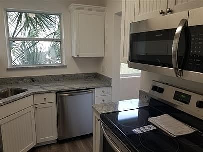5th image of 3 Hickory Ln #14792847