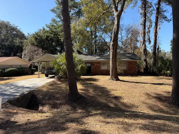 613 Walthour Rd, Savannah, GA 31410