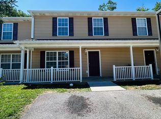 35 Station Ln NE, Christiansburg, VA 24073