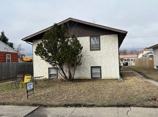 910 S 12th St #4, Grand Forks, ND 58201