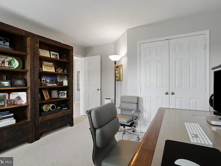 42903 Redfield St — Photo 36
