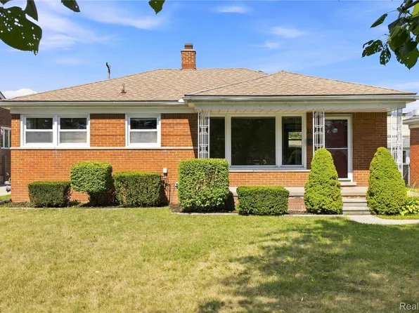 17136 Englewood Ave, Allen Park, MI 48101