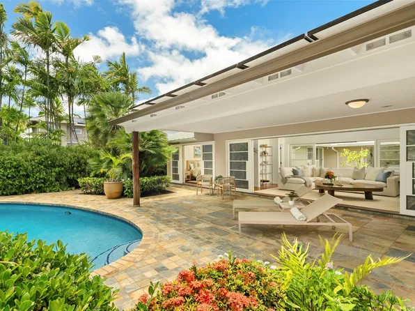 646 Honua St, Honolulu, HI 96816