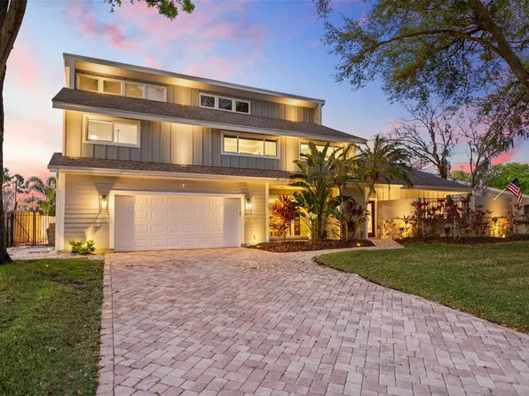 4009 Priory Cir, Tampa, FL 33618